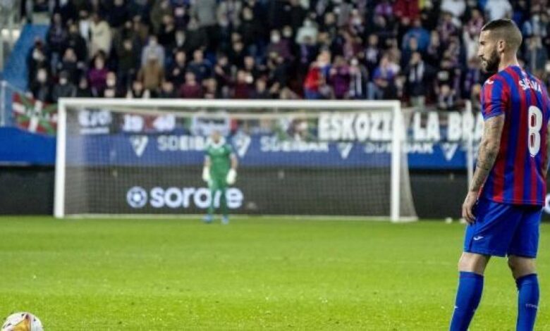 El Eibar cede a Óscar Sielva al Huesca por una temporada
