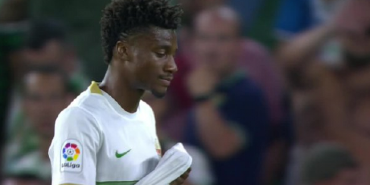 El Elche, con uno menos: expulsado John Donald