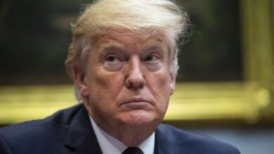 El FBI allanó una de las mansiones de Donald Trump: qué buscaba y qué dijo el ex presidente de Estados Unidos