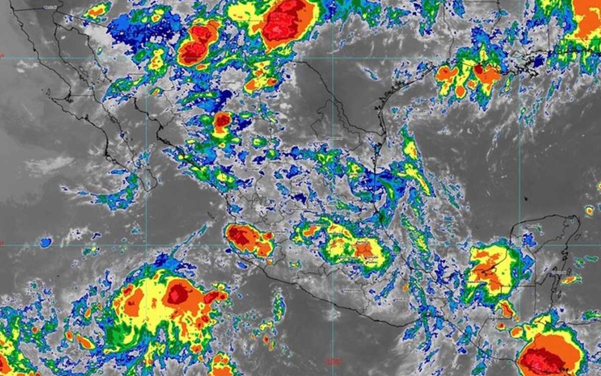 El Potencial Ciclón Tropical Cuatro toca tierra en Tamaulipas y se debilita