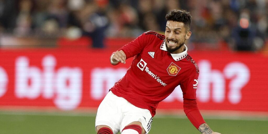 El Sevilla, a punto de cerrar la cesión de Alex Telles