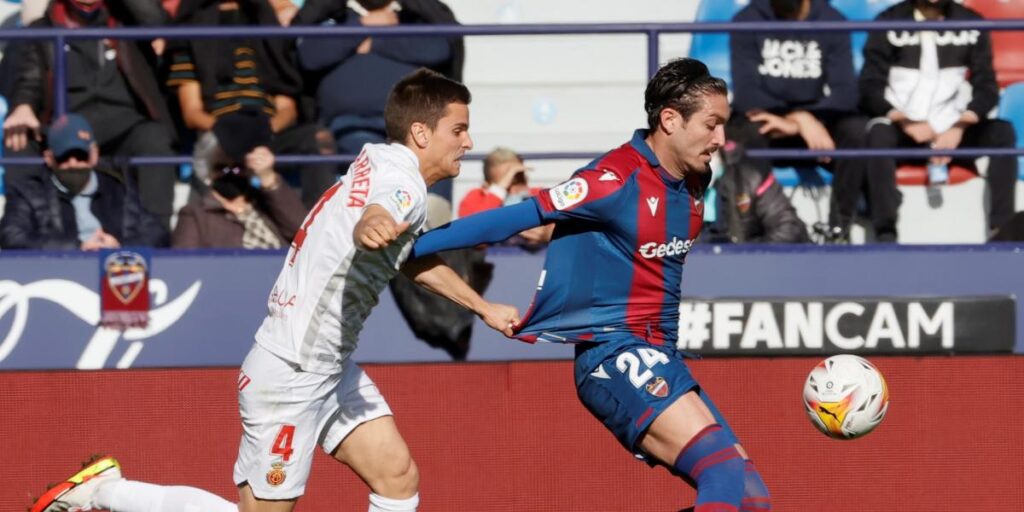 El Sevilla vuelve a acordarse de Campaña