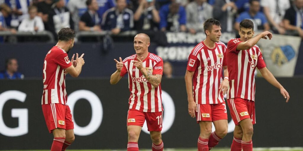 El Union Berlin le endosa un 1-6 al Schalke y acecha al Bayern
