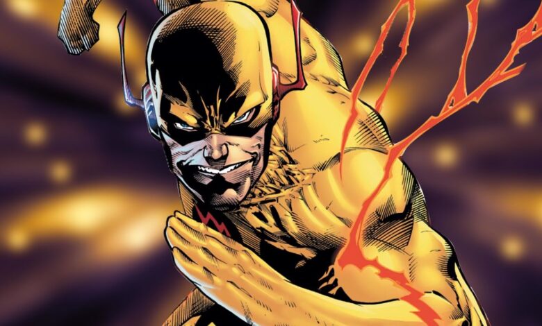El cosplay de Flash inverso le da a Flash la armadura épica de Némesis que deforma la realidad