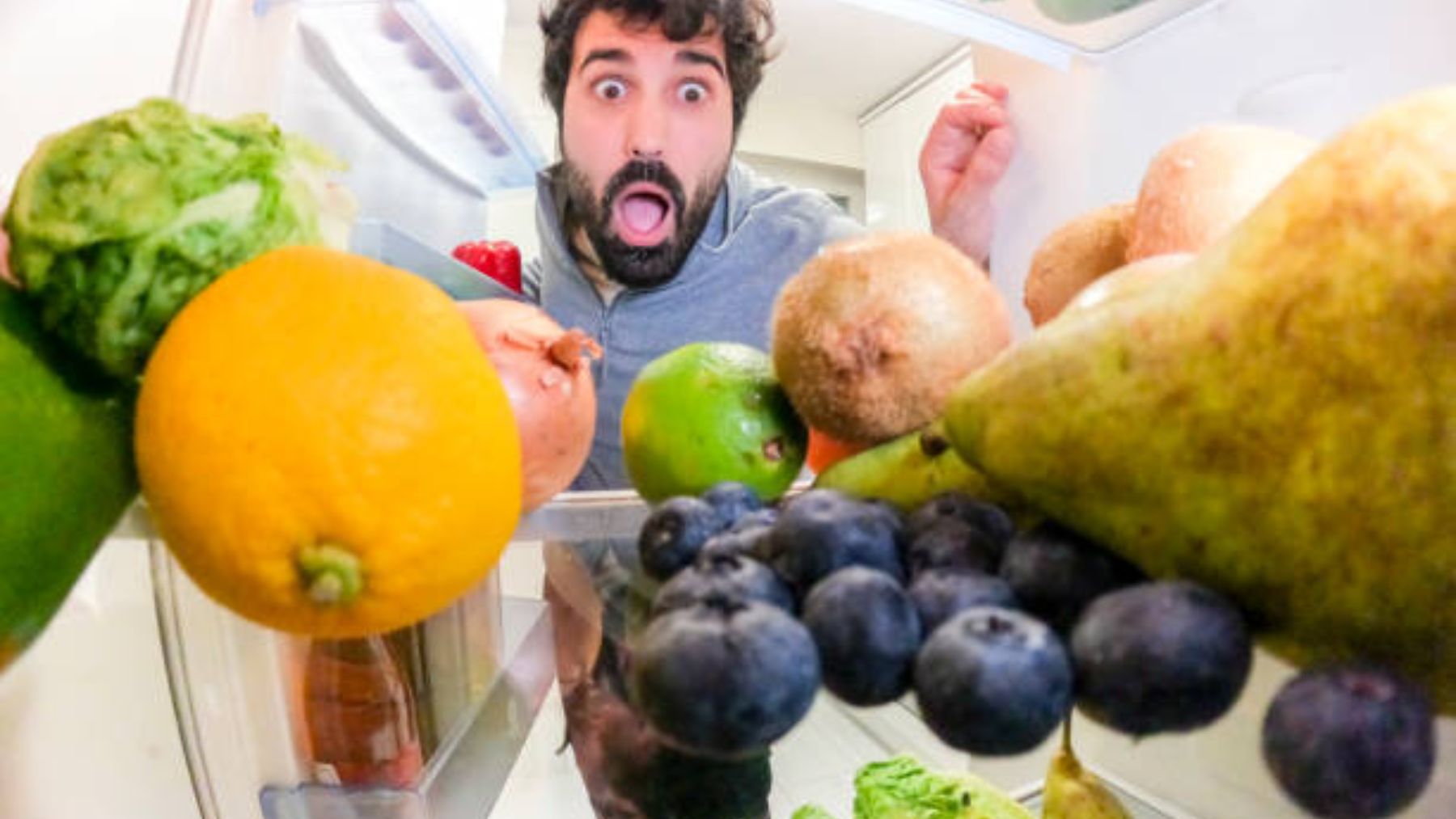 El curioso ingrediente que debes tener en la nevera para conservar los alimentos hasta ¡6 meses!