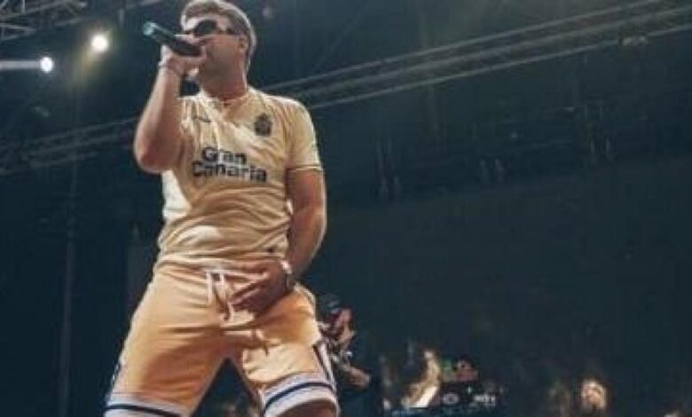 El efecto canario de Quevedo: número 1 en Spotify y Las Palmas hace su cántico de 'Quédate'
