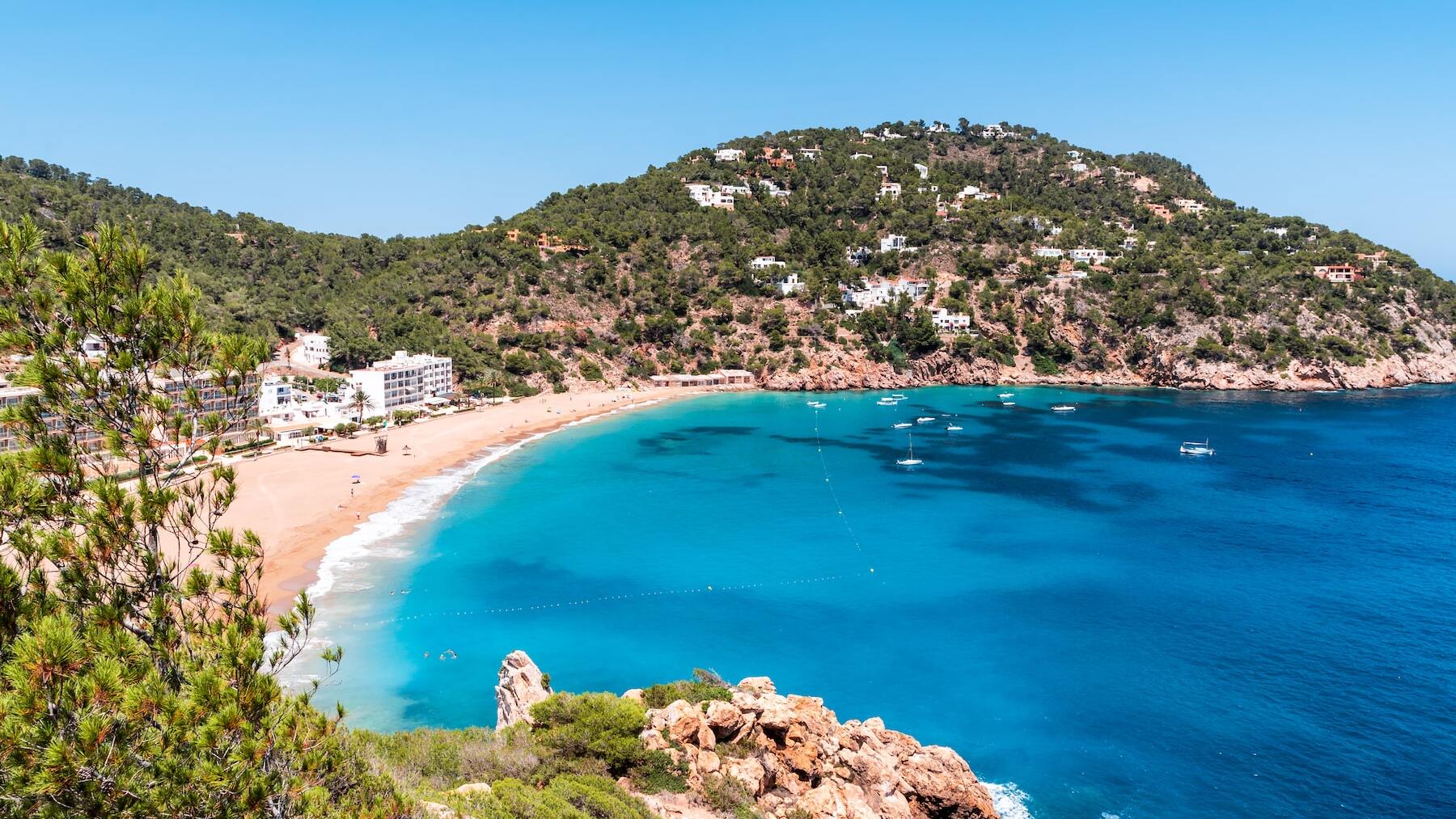 El inimaginable significado de la bandera amarilla en la playa