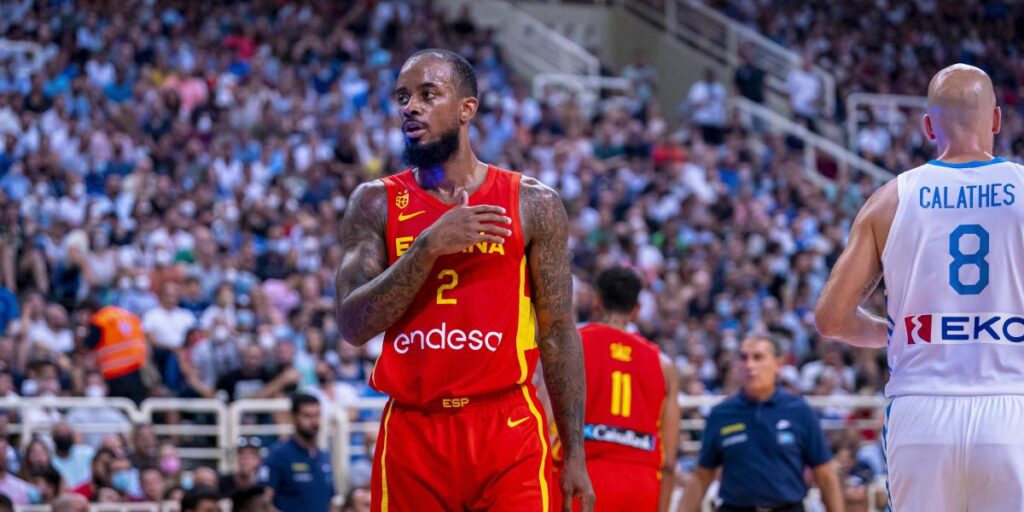 El nacionalizado Lorenzo Brown debuta con derrota y siete puntos con España