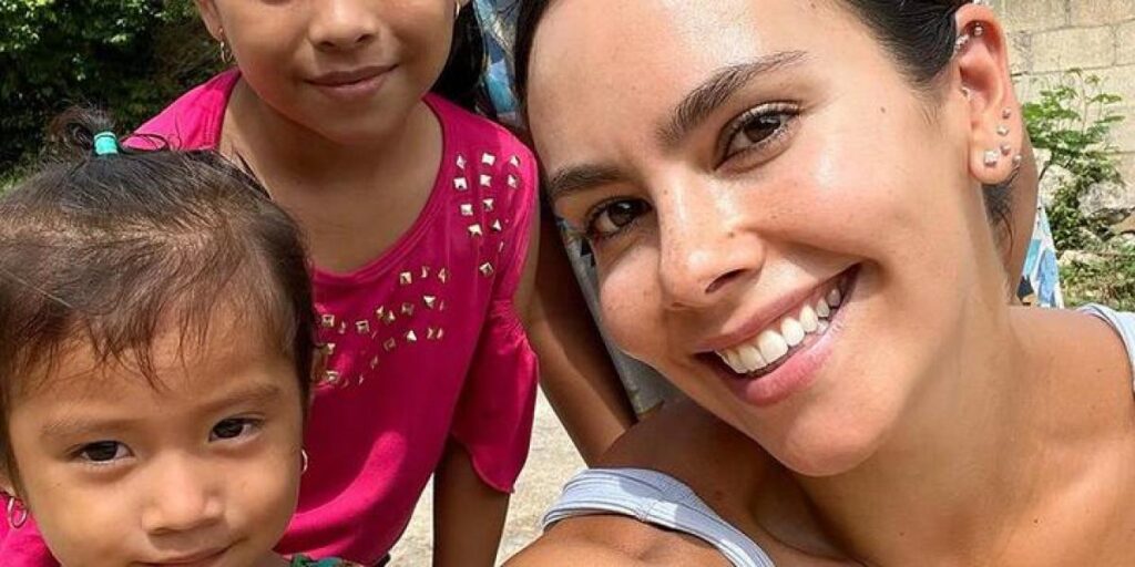 El polémico vídeo de Cristina Pedroche: "Basta ya de la utilización de menores"