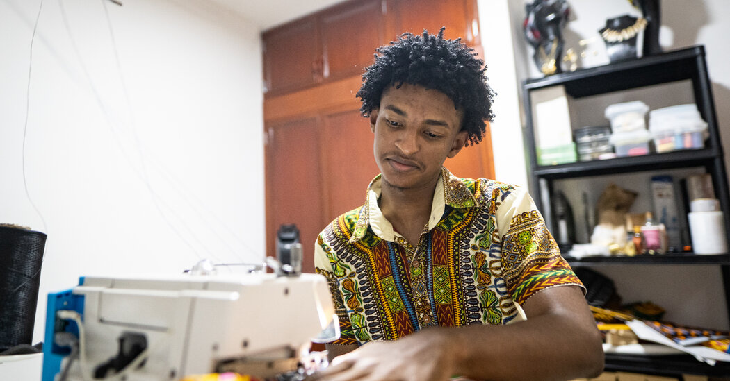 El primer vicepresidente negro de Colombia destaca la moda afrocaribeña