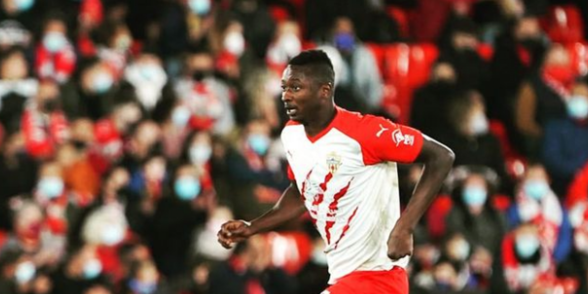 El recién ascendido a Primera que se ha gastado más en fichajes que 14 equipos