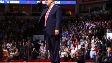 El show de Trump, el aplauso de Putin