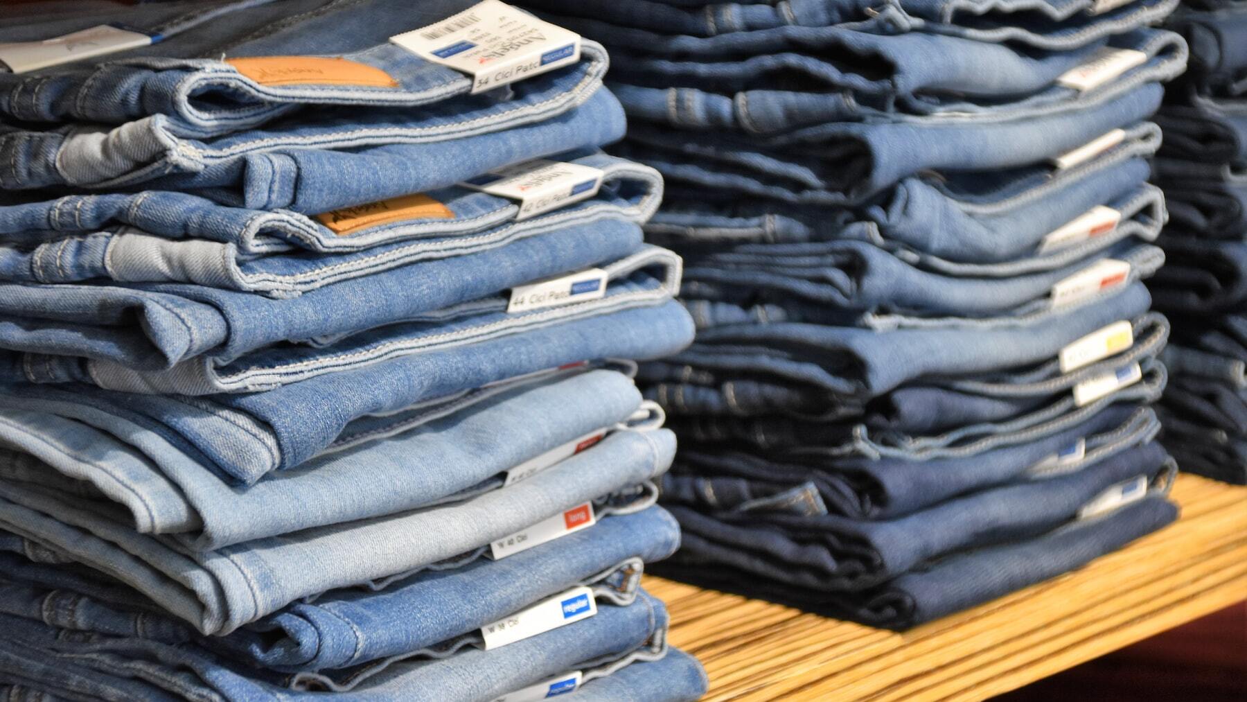 El trucazo para saber si unos pantalones son de tu talla sin probártelos