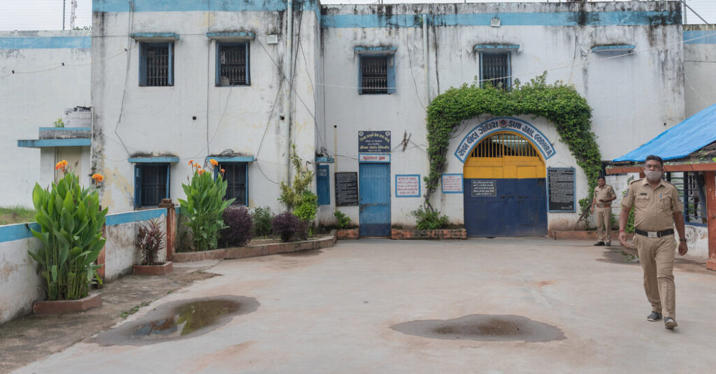 En India, 11 condenados por violación y asesinato en el caso de Bilkis Bano quedan libres