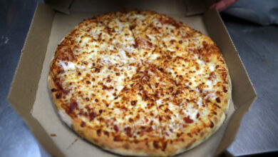En Italia, donde nació la pizza, Domino's se retira