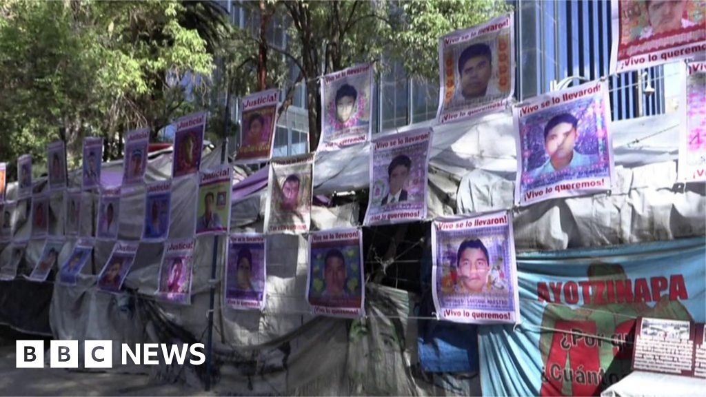 Estudiantes desaparecidos de México: reacción al arresto del fiscal general