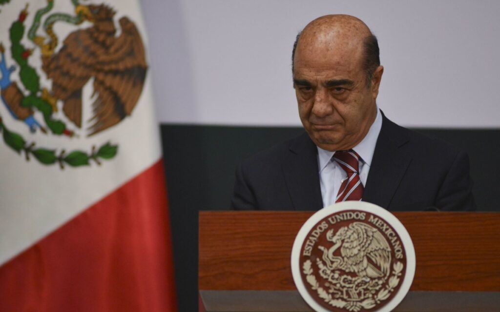 FGR solicita prisión preventiva justificada contra Murillo Karam por riesgo de fuga