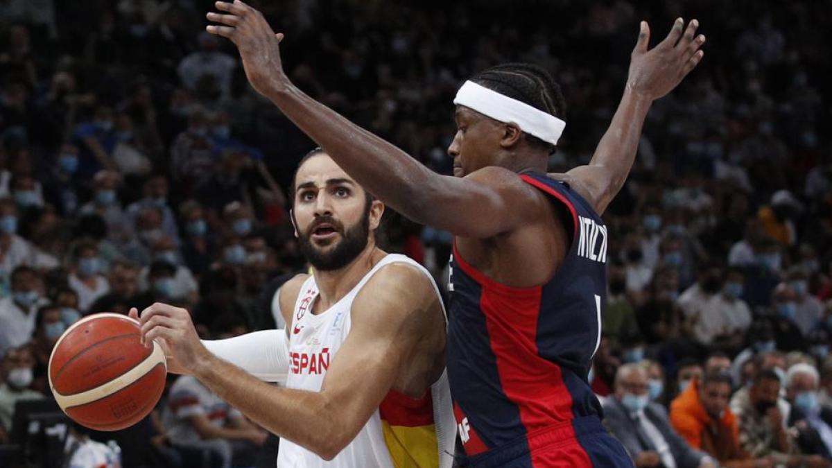 Frank Ntilikina se cae del EuroBasket