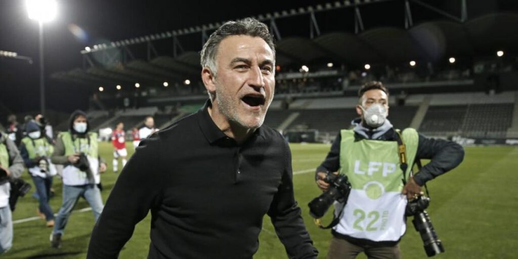 Galtier espera tres fichajes más para su PSG