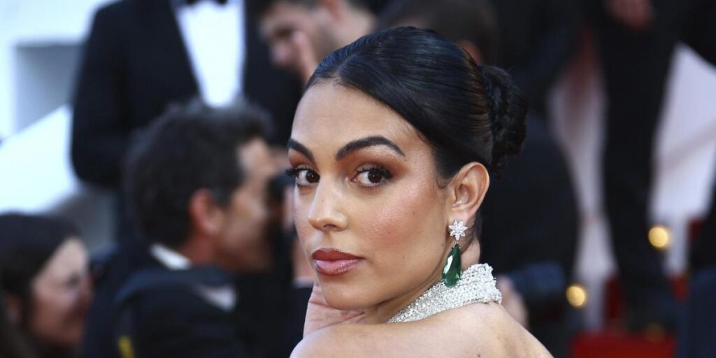 Georgina publica la fotografía más tierna de su hija Bella Esmeralda