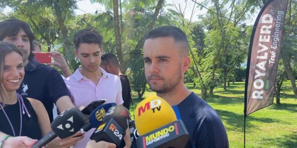 Giráldez: "La plantilla no esta cerrada y ellas lo saben"