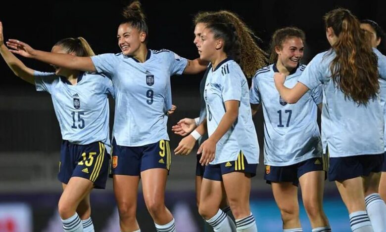 Golpe al fútbol femenino: el Mundial Sub'17 busca sede