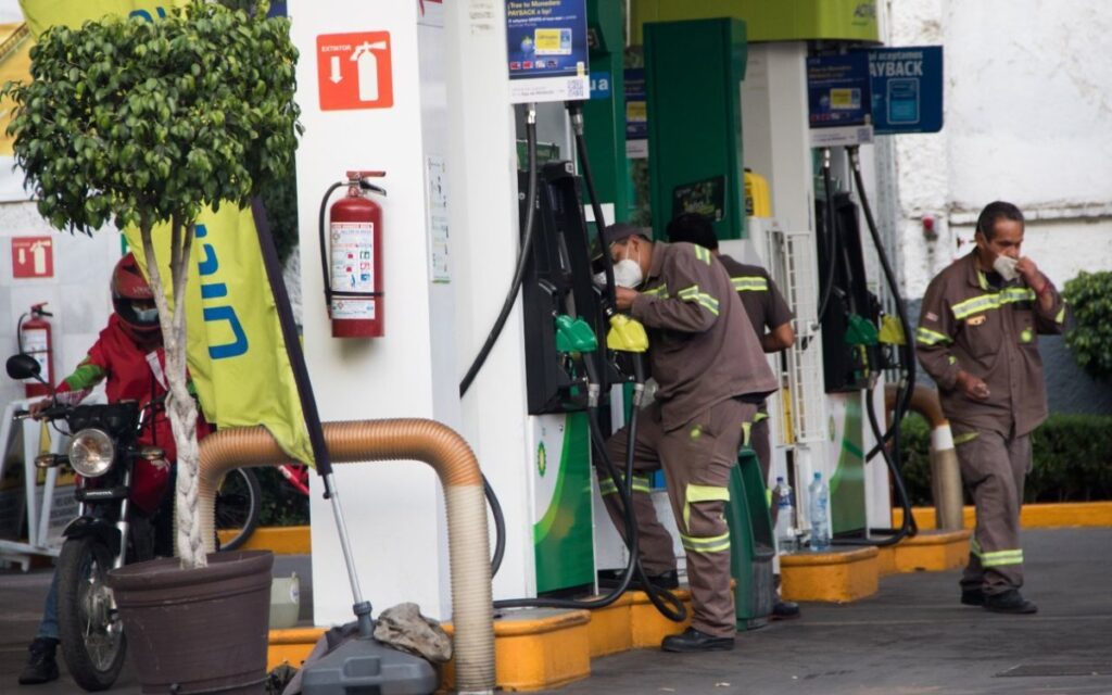 Hacienda recorta apoyo fiscal a Magna y Premium; checa cuánto tendrás que pagar de IEPS por el combustible