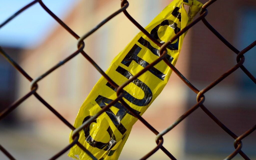 Hallan los cadáveres de dos niños en maletas compradas en una subasta en Nueva Zelanda