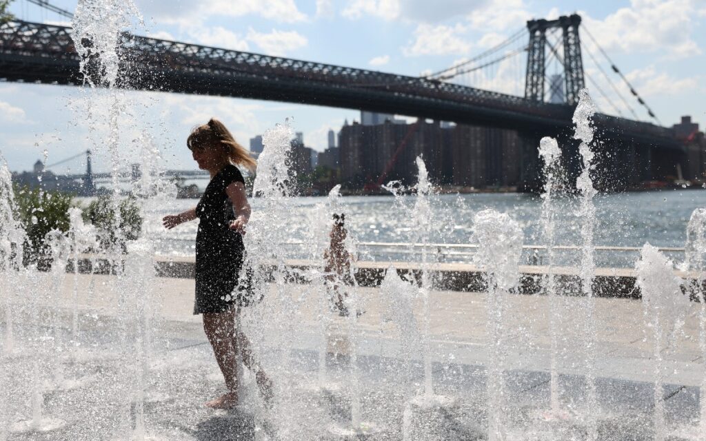 Hallan virus de la polio en aguas residuales de Nueva York