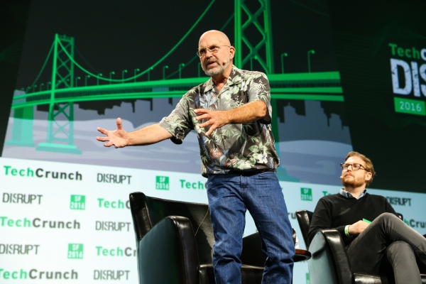 Hyundai anuncia IA de $400 millones, instituto de robótica impulsado por Boston Dynamics