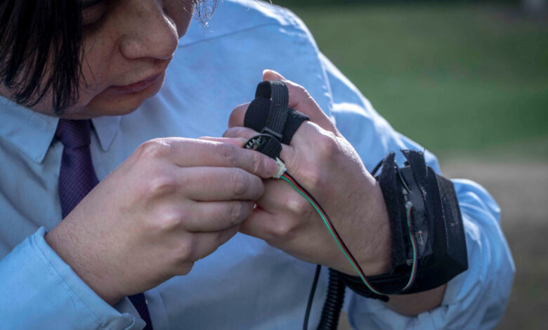 IPN lanza pulsera inteligente que detecta altos niveles de estrés en estudiantes | Video