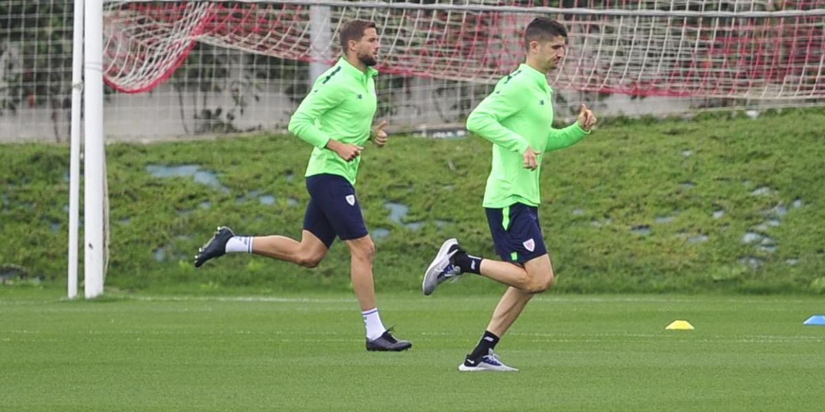 Iñigo Martínez sigue sin entrar en el grupo