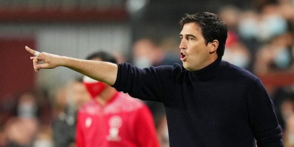 Iraola: "El Barça se ha reforzado muy bien, nos queda dar nuestro mejor nivel"