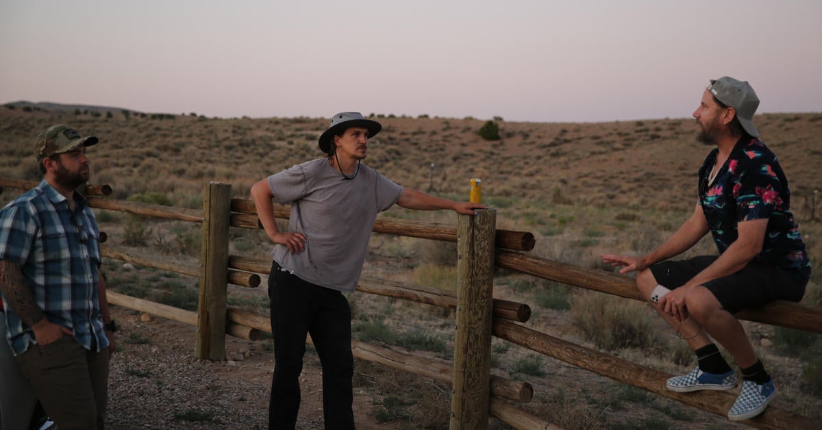 Jack Osbourne sale a la caza de ovnis con Jason Mewes y Jamie Kennedy para Discovery+