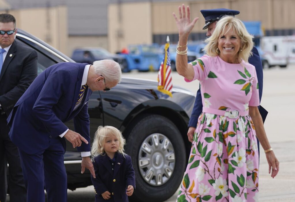 Jill Biden da positivo por covid tras la recuperación del presidente
