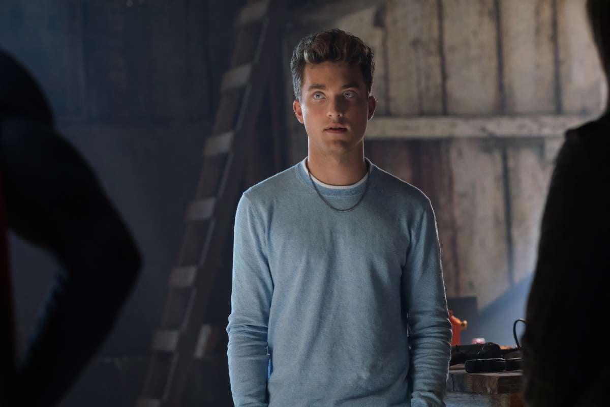 Jordan Elsass rompe el silencio sobre dejar Superman & Lois