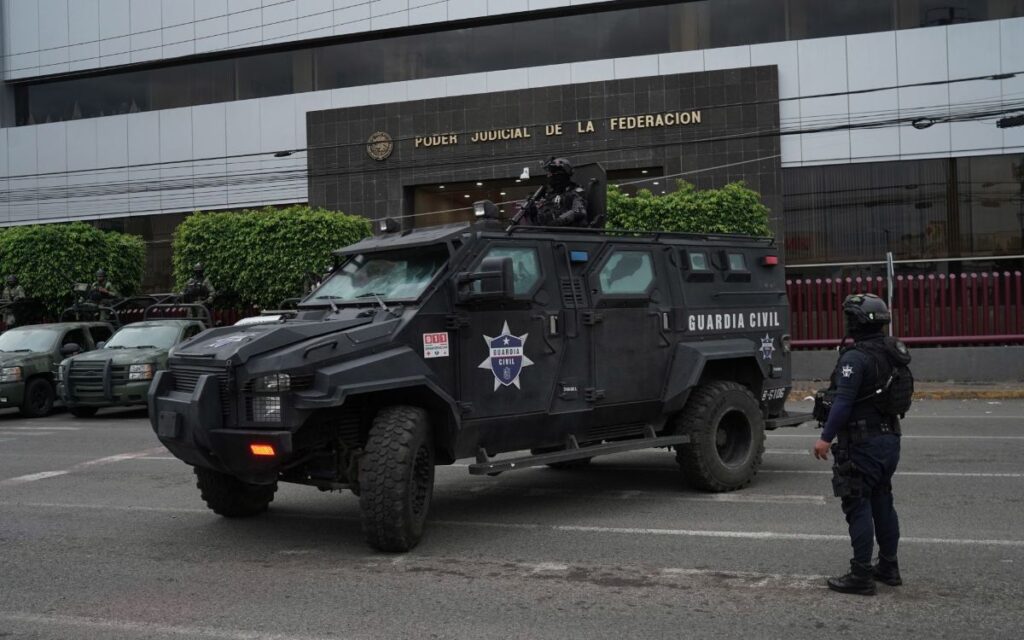 Juez vincula a proceso a 164 presuntos miembros de Pueblos Unidos