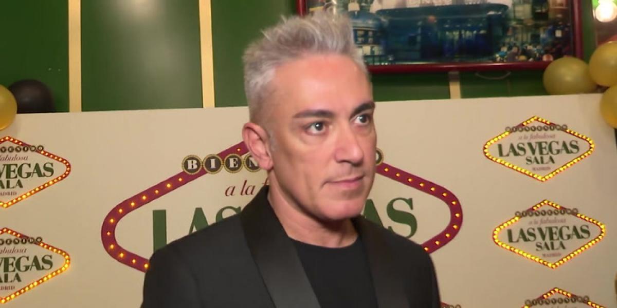 Kiko Hernández sopla las velas de su 46 cumpleaños con su principal 'enemiga'