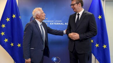La crisis de las matrículas entre Kosovo y Serbia se prolonga: la reunión de los líderes con la UE acaba sin acuerdo