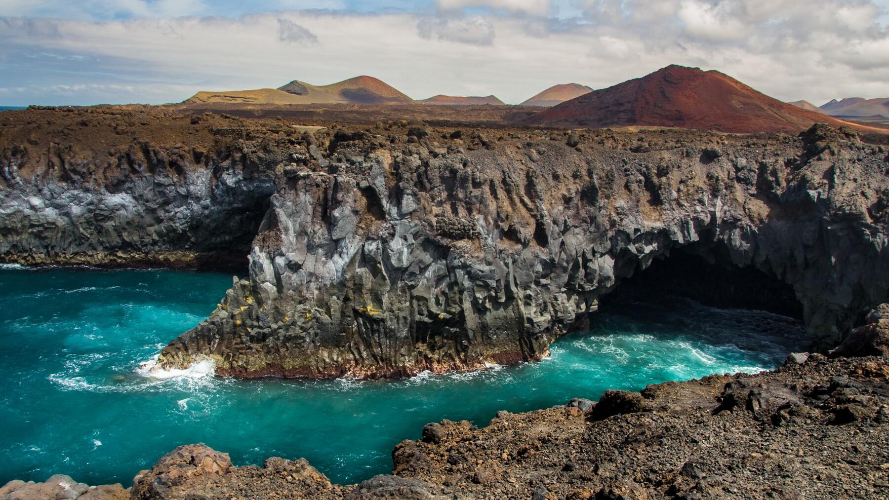 La curiosa razón por la que las Islas Canarias se llaman de esa manera