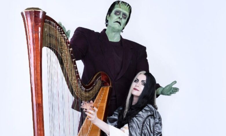 La imagen de Munsters de Rob Zombie recrea la icónica escena de Herman y Lily