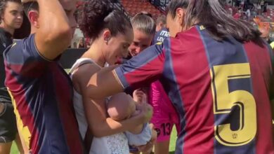 La imagen más tierna que verás hoy: Alharilla (Levante) lleva a su bebé al fútbol