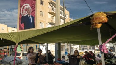 La negligencia económica y la inestabilidad política deshicieron la democracia de Túnez