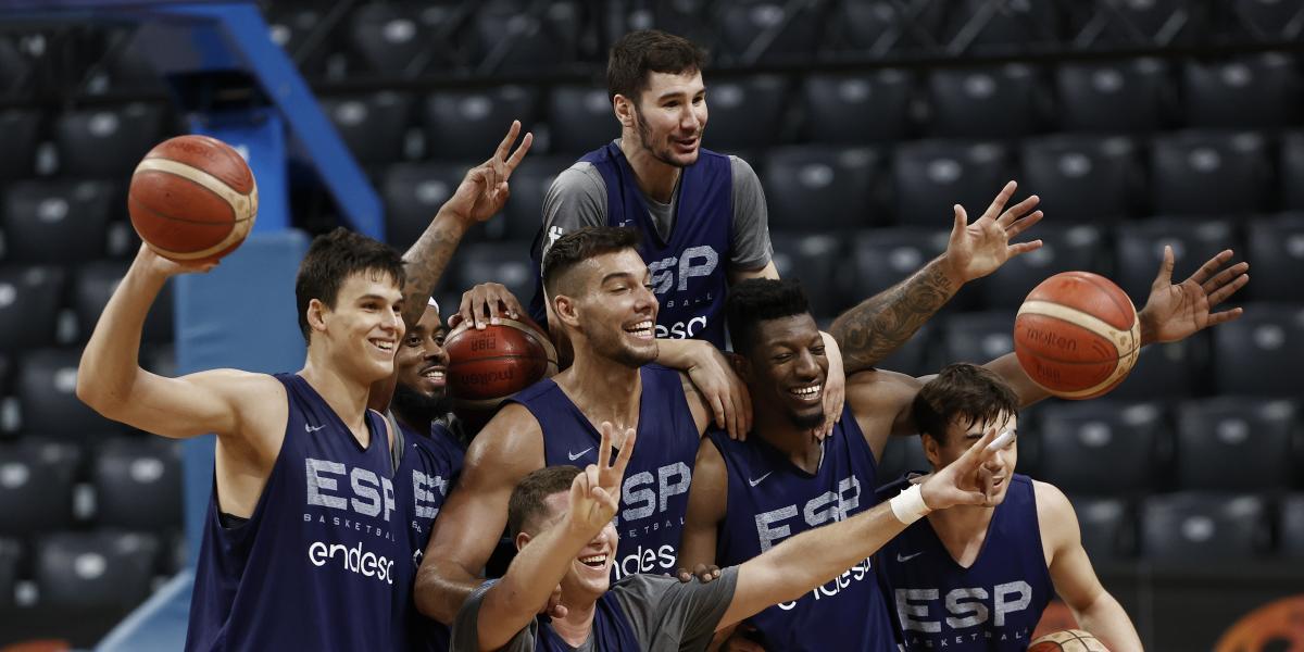 La selección española ya se entrena en el Navarra Arena
