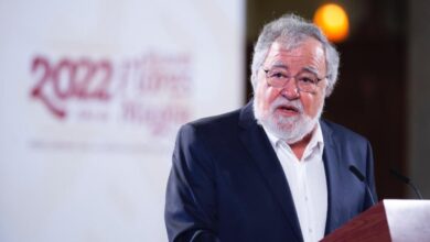 La 'verdad histórica' se diseñó "en los más altos niveles del Gobierno federal", acusa Encinas