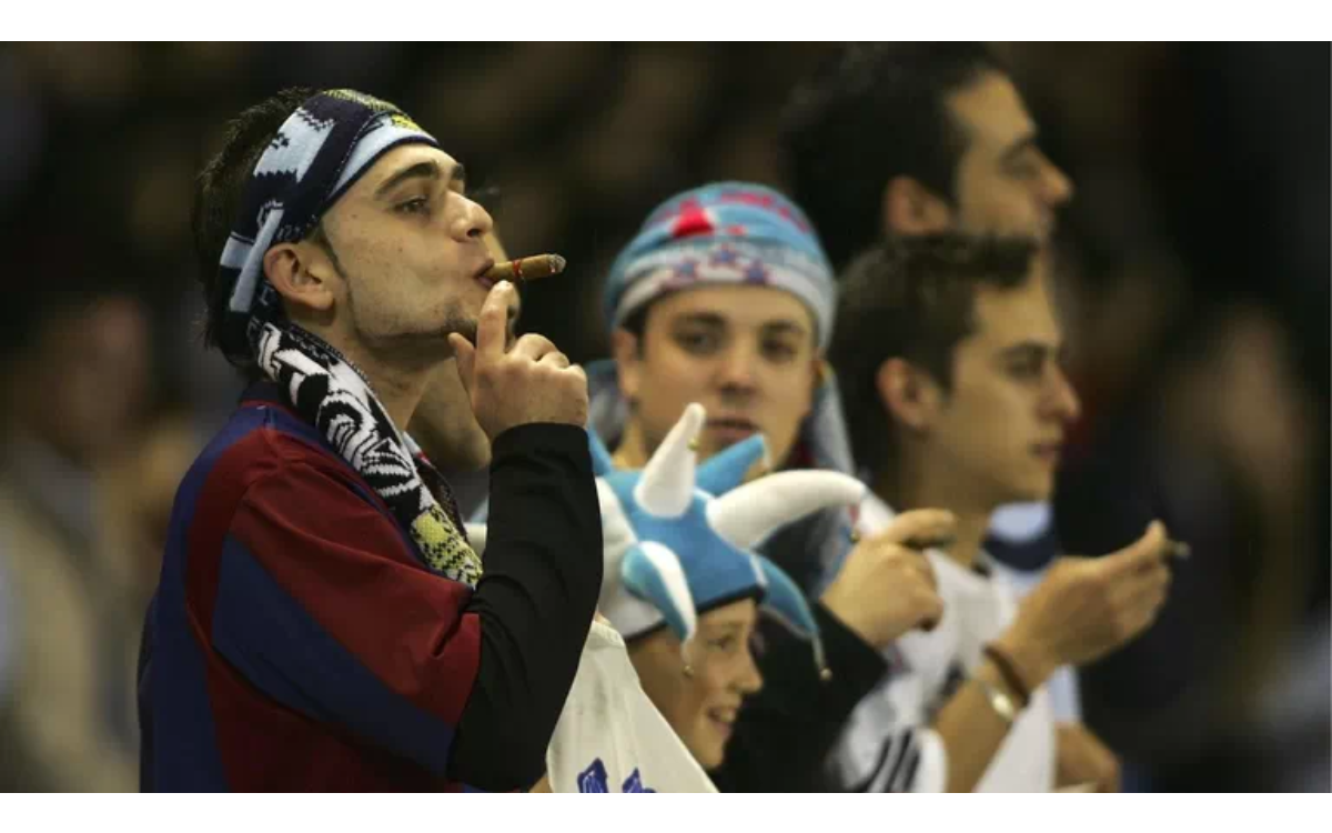 LaLiga: Declaran la guerra contra el tabaco en los estadios | Tuit