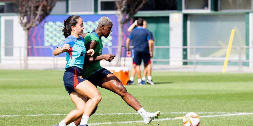 Laia Codina, Oshoala y Rábano ya trabajan con el grupo