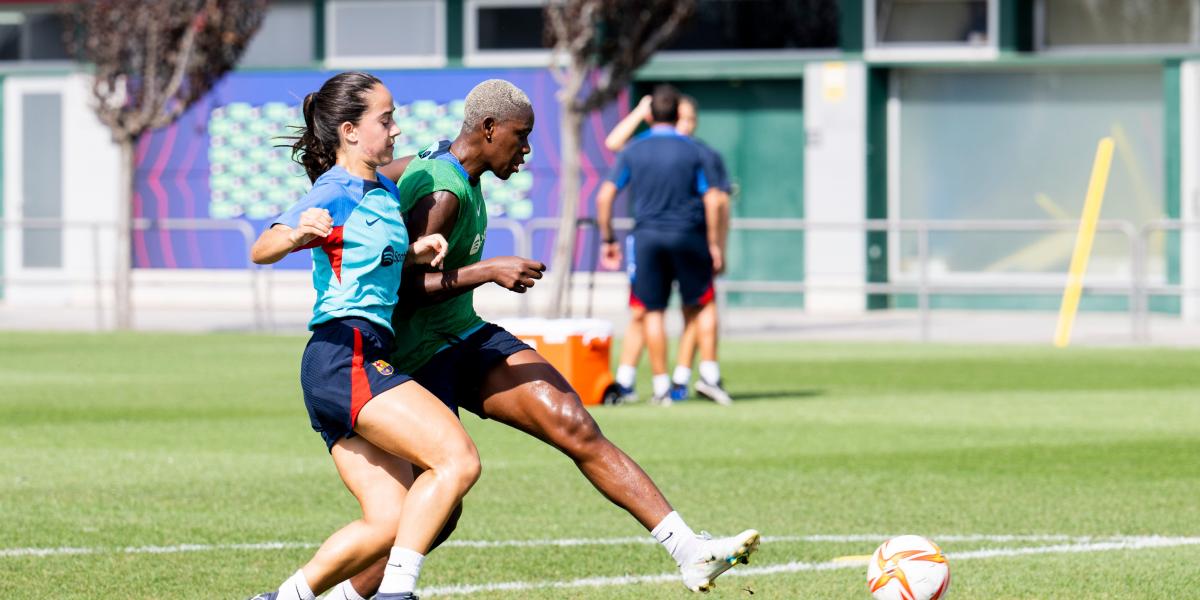 Laia Codina, Oshoala y Rábano ya trabajan con el grupo