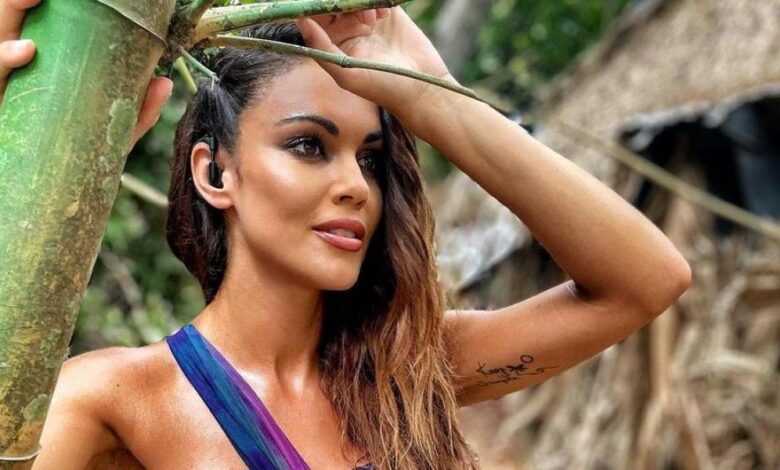 Lara Álvarez arrasa en las redes con su último posado en bikini: "Diosa"