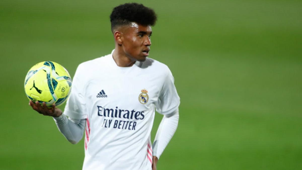 Las Palmas quiere cazar un 'mirlo' de La Fábrica